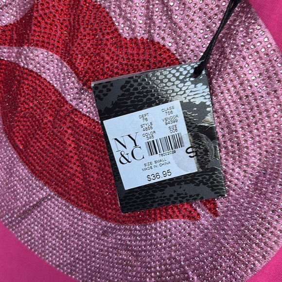 💋NWT Eva Jeanbart-Lorenzotti NEW YORK & CO ~ Pink Bedazzled Lips T-Shirt Sz S - Picture 4 of 5